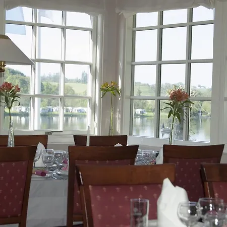 Skovdal Πανδοχείο Jelling